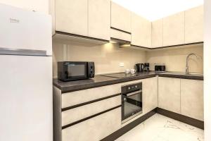 Stay Steps Away From Sea