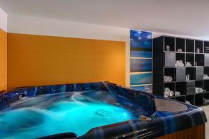 Elyra Cascais - Private Luxury Villa with Spa, Cinema & Gym