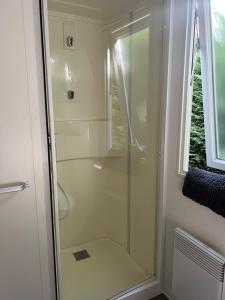 mobil homme 3 chambres 2 salle d eau aux Charmettes