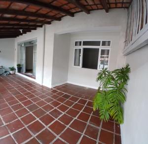 Casa no Portinho iluminada e silenciosa