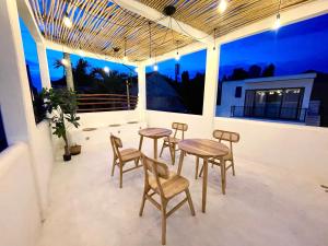 Dakings Greece House