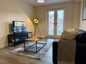 Central Stylish Flat With 2 Double Beds - Pass the Keys