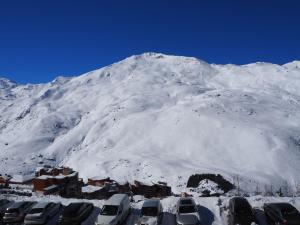 Studio rénové proche pistes avec balcon - FR-1-344-180