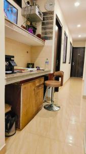 CR Residency - Near Us Embassy Chanakyapuri