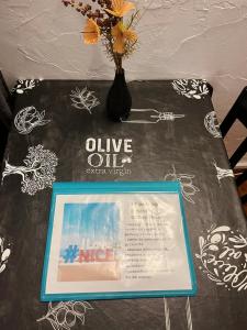 appartement entresol nice 1,2 kilomètre de la plage mer promenade