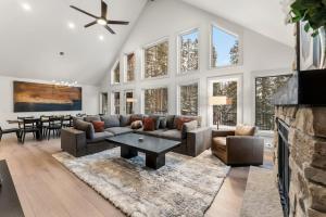 Breckenridge Retreat Private Hot Tub Fireplace