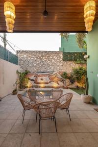 casa entera con estacionamiento