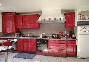 Maison avec cour, proche centre et gare