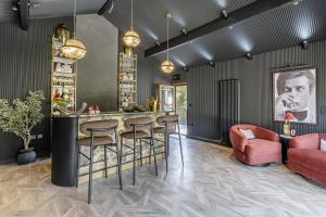 6 Bed in Ainsdale oc-w33455