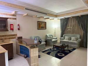 اجنحة الخزامى المخدومة