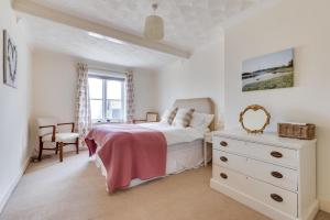 3 Bed in Woodbridge oc-tst