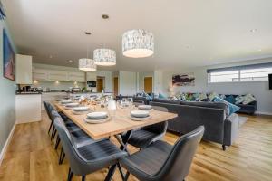 6 Bed in Winnards Perch oc-t29966