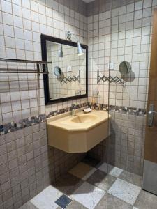 اجنحة الخزامى المخدومة