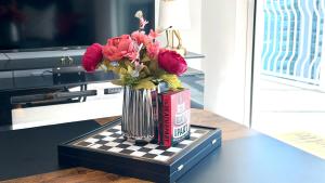 Skyline Dreams | Elegant Condo with Bay Views