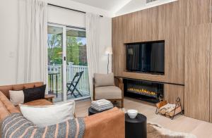 Pond House at Carter Bridge Estate