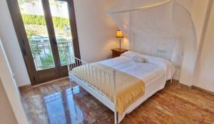 Luna-Villa de Riviera with Sea-View