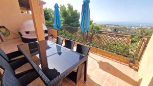 Luna-Villa de Riviera with Sea-View