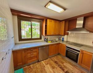 Luna-Villa de Riviera with Sea-View