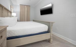 Phoenix Gulf Towers 2302