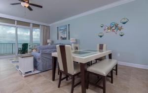 Phoenix Gulf Towers 2403