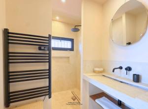 Lhorizon Bleu les Rochers Blancs Sea View