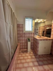 Maison familiale 8 personnes piscine privée- Les Mûriers