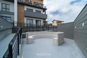 Studio Completo com Piscina na Praia do Rosa - RSOs