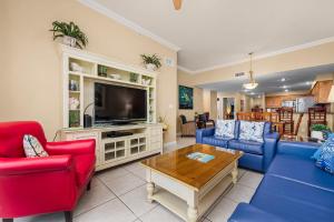 The Inn At Crystal Beach #110b