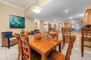 The Inn At Crystal Beach #110b