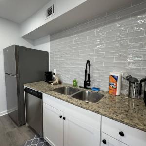 2BD DT Dallas l FIFA READY l 5 Min from Love Field