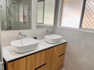 3 bedroom home in peaceful Rochdale South