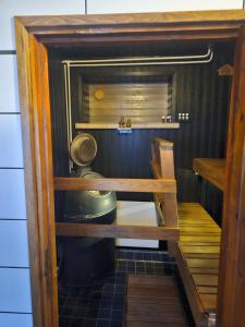 Perniön majoitus alakerta