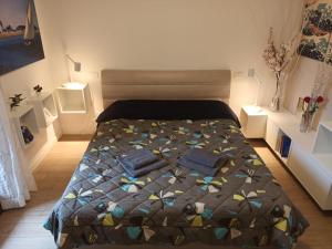 Airport and station retreat