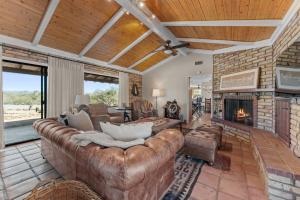 Wickenburg Ranch House Retreat and Horse Friendly