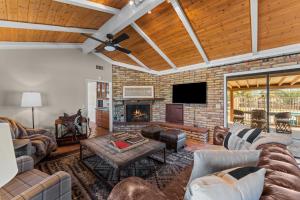 Wickenburg Ranch House Retreat and Horse Friendly