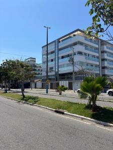 Apartamento a 100 metros da praia de Costazul