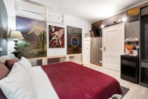 Art Gallery Spanish Steps