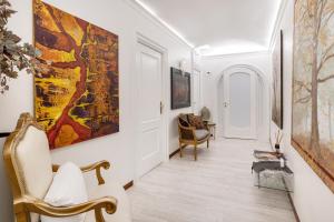 Art Gallery Spanish Steps