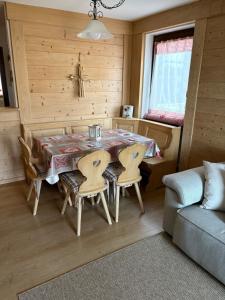 Trilocale alpino a Carano, 5 posti, vicino piste