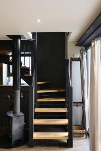 The Cosy by Birch Stays