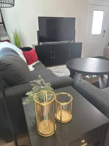 The Scarlett Rose. Charming 2 Bed in OCC!