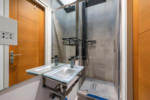 Spacious 3 bed, 3 bath in Central London