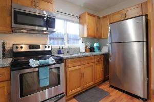 Modern Oasis Studio - near LAX, SoFi, USC, DTLA