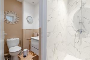 White cozy maxi studio