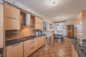 Celý dům v klidné části města, parkování zdarma