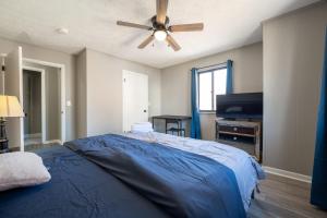 Spacious Duplex Home in Downtown Indy-Family Friendly