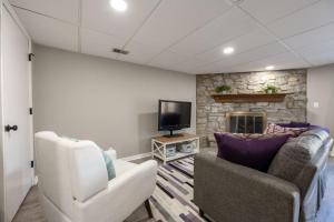 Spacious Duplex Home in Downtown Indy-Family Friendly