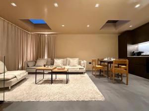 Exclusive 3 Bedroom Duplex Notting Hill and Holland Park