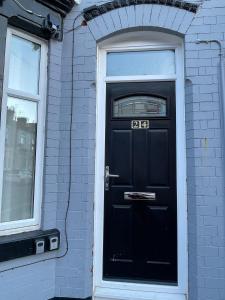 Cosy Double and Triple Bedrooms 5 minutes from Anfield Stadium