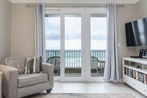 The Inn At Crystal Beach #303